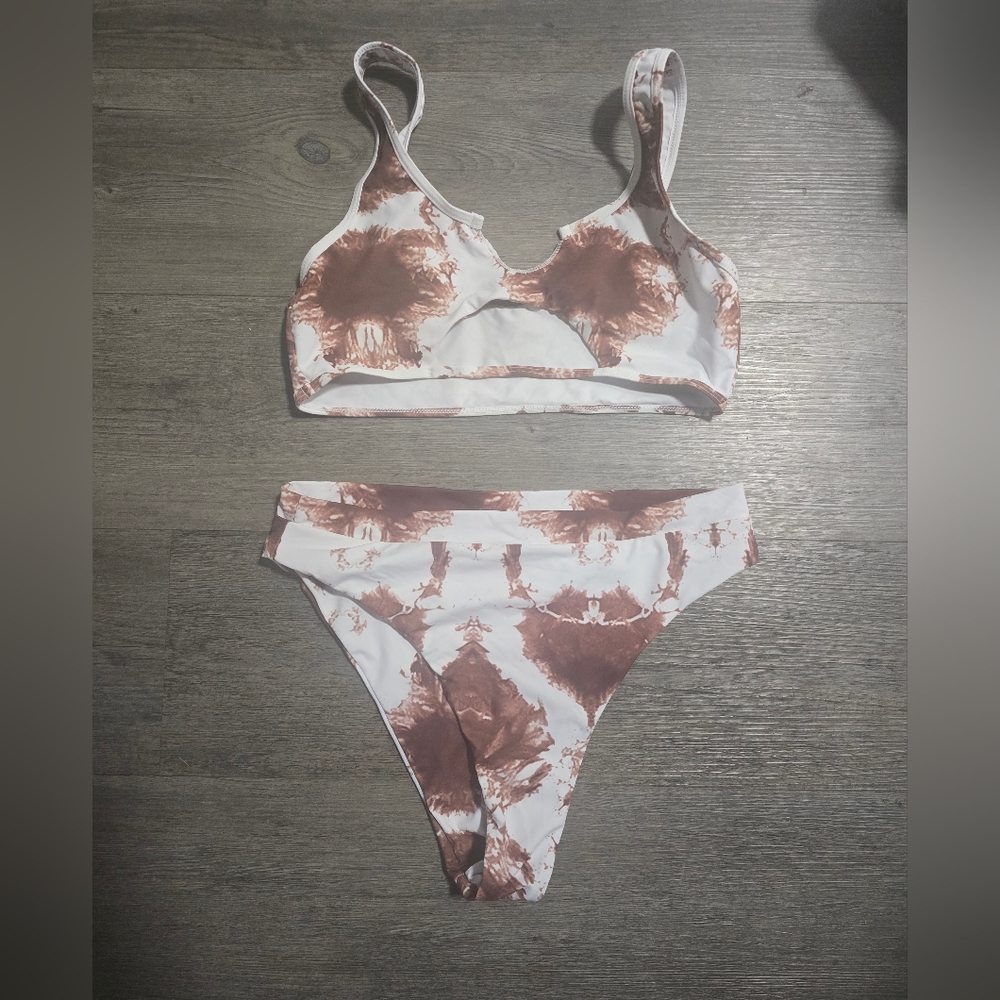 Cut Out Swim